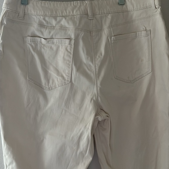 CHICO’S ivory stretch high Rise pants Sz 12 - Picture 4 of 7